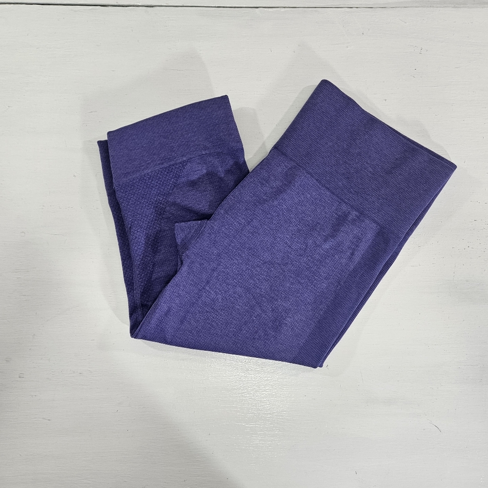 Lululemon Ebb to street purple seamless cropped leggings women's size 10
